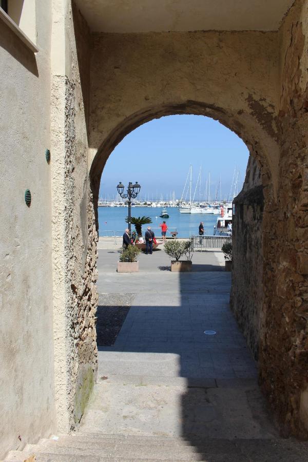 Solelunamare Guest House Alguer Exterior foto